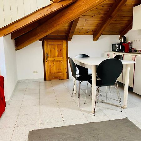 Casa Dei Leoni Appartement Aosta Buitenkant foto